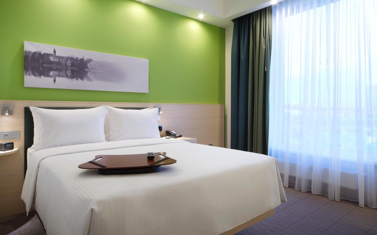 Отель HAMPTON BY HILTON MINSK CITY CENTRE Минск — цены от 4622 ₽  официальные, адрес, телефон, сайт