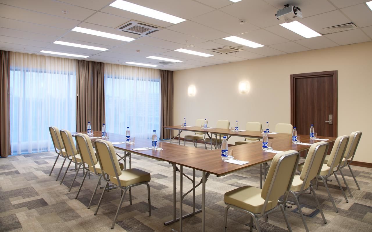 Отель Hampton by Hilton Minsk City Centre Минск-24