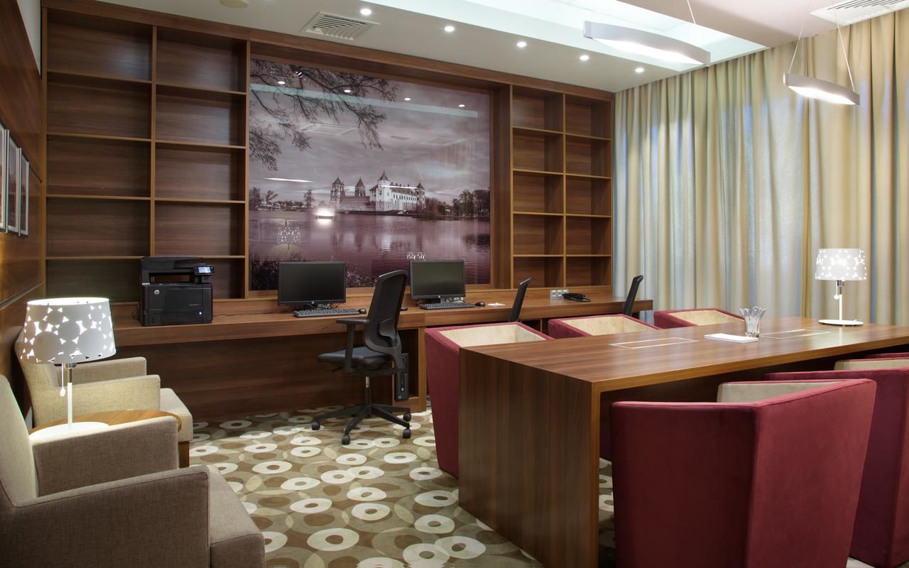 Отель Hampton by Hilton Minsk City Centre Минск-12
