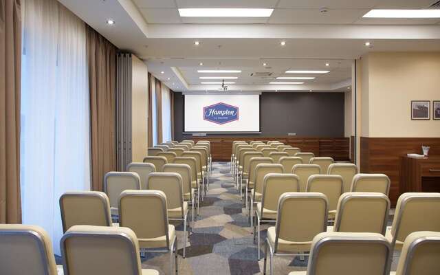 Отель Hampton by Hilton Minsk City Centre Минск-22
